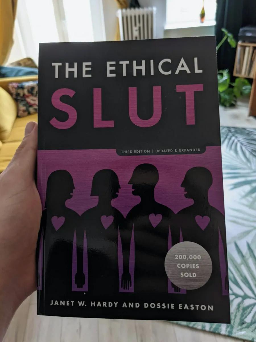Cover of the book The Ethical Slut by Janet W. Hardy & Dossie Easton